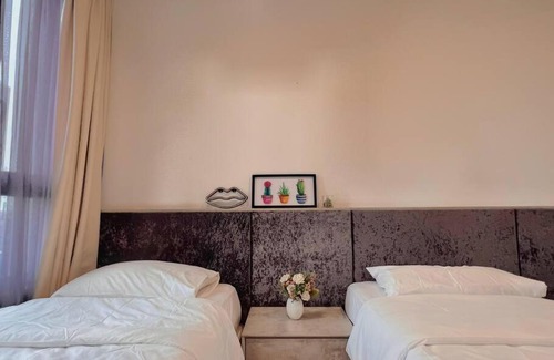 Shah Alam Apartment | 2 BR & 2 BTH with Free Parking @ Near ThemePark, SnowWalk & Central I-City Mall