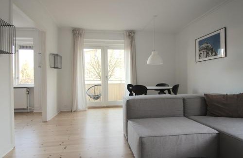 Charlottenlund Apartment | 2-BR apartment with a balcony in Charlottenlund - 194