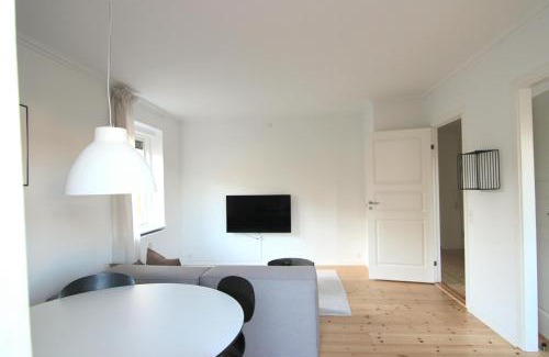 Charlottenlund Apartment | 2-BR apartment with a balcony in Charlottenlund - 194