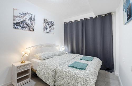 El Madronal Apartment | 2 BR Apartment with 2 AC, Balcony and Ocean Views