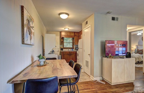 Austell Apartment | 2 BR Apt New and Clean - Long Stays Welcome (apt8)