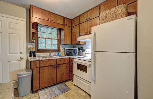 Austell Apartment | 2 BR Apt New and Clean - Long Stays Welcome (apt8)