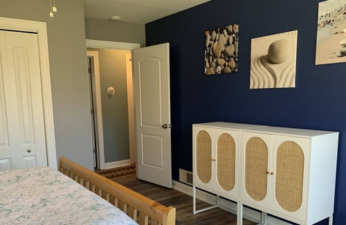 Saint Joseph House | 2 BR Beauty - Lg yard/patio - 10 min to beach!