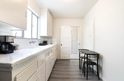 Beverly Hills Apartment | 2-BR by Beverly Hills Steps from Restaurants, Cafes and Shopping