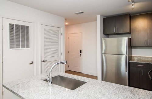 Oxford Condo | 2 BR Condo between Oxford Square and University of MS