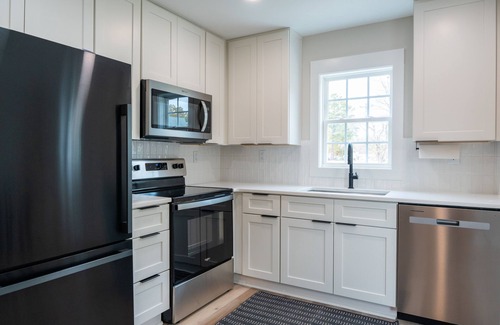 Durham House | 2 BR King Bed Near Duke Hospital & Campus