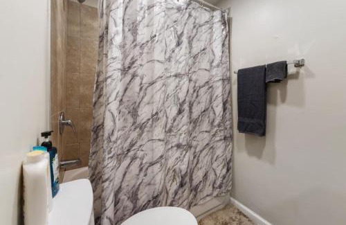 Downtown Atlanta House | 2 BR, Prime Location and City Views, Private Porch