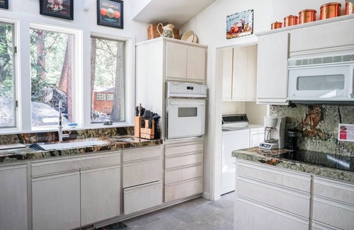 Idyllwild Cabin | 2 Brooks - Walk To Town, Seasonal Stream, Awesome Back Deck & Cool Architecture