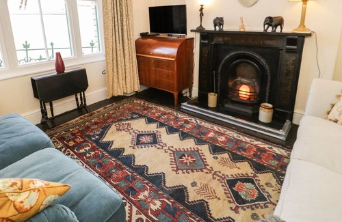 Llanfairfechan House | 2 BRYN EURYN, family friendly, with a garden in Llanfairfechan