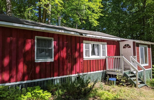 Wakefield Cabin | 2 Camps on Great East Lake