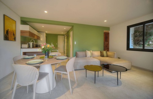 La Croix des Gardes Apartment | 2 CHAMBRES JARDIN/TERRASSE ACCES PLAGES A2B241