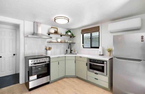 Bodfish House | 2 Charming New A-Frame Homes w/6 Beds Near Laken