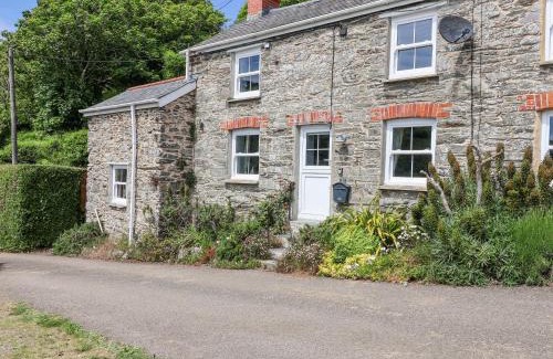 Portholland House | 2 Cliff Cottages
