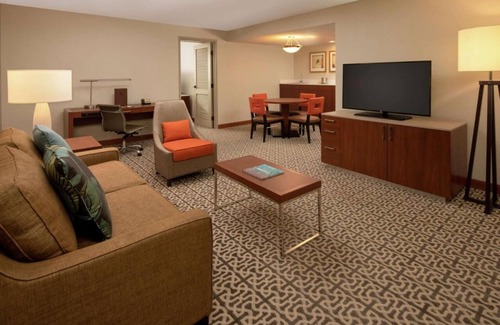 Southcenter House | 2 Connecting Suites at a Hotel