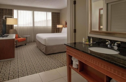 Southcenter House | 2 Connecting Suites at a Hotel