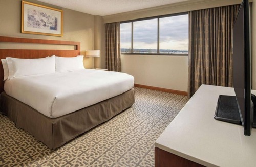 Southcenter House | 2 Connecting Suites at a Hotel