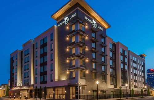 Downtown Little Rock Apartment | 2 Connecting Suites at a Hotel