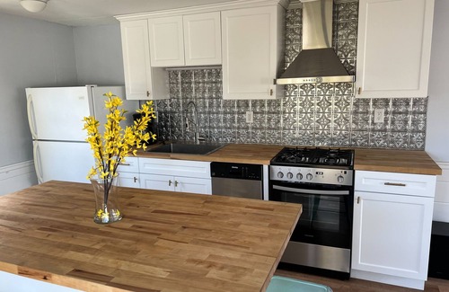 Bass River Cottage | 2 Cottages walking distance to beaches, restaurants, mini-golf and much more