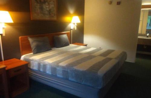 Livingston Apartment | 2 Double Beds Hotel Studio 125