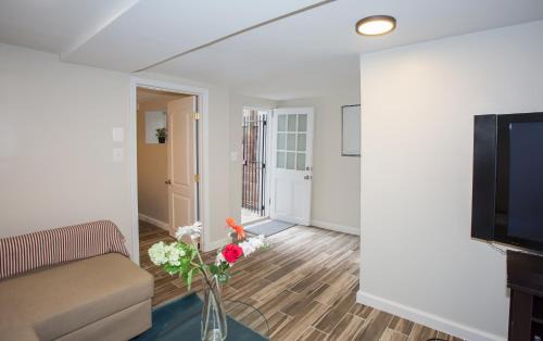 Petworth House | 2 Full Bedrooms Basement Apt; 3-Min Walk To Petworth Metro;