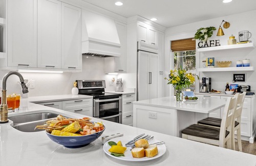 Laurel Grove House | 2 Golf Carts with a Luxury Golf Course View