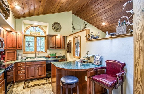 Hot Springs Village House | 2 Granada Way - HDTV, WIFI. A large, spacious luxury golf front home on Diamante