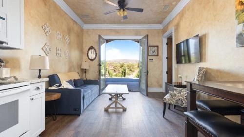 Temecula House | 2 Homes in Bella Vista Rd by AvantStay Sleeps 8 Vineyard Views Patios Fireplace in Temecula Wine Trail