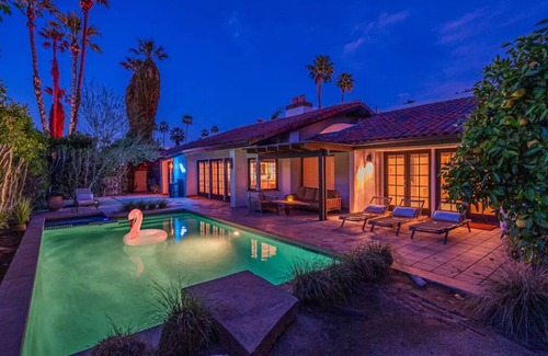 Twin Palms House | 2 homes to Share! 2 pools and Pink Tennis Court! Vacation Memories!