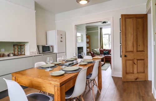 Oakworth Cottage | 2 James Street