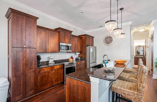 Villages of Crystal Beach House | 2 King👑Master Suites~Crystal Beach~Lagoon Pool~Beach Trolley~4BR Sugar Shack