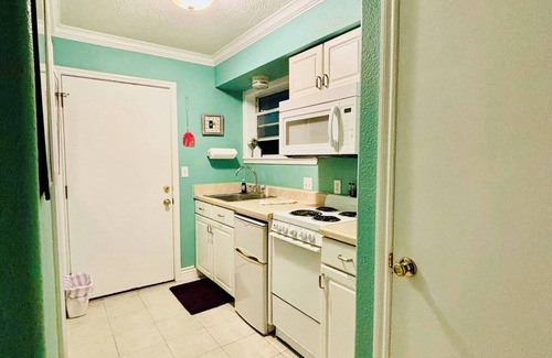 Brookeland Apartment | #2-Lake Front Apartment