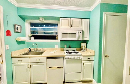 Brookeland Apartment | #2-Lake Front Apartment