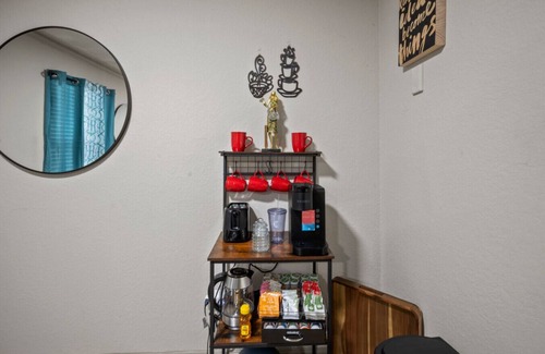 Atlanta Apartment | 2 Lux King Beds - Short Walk to Truist Park