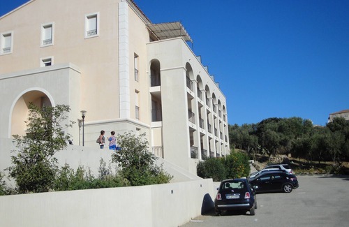 L'Ile-Rousse Apartment | 2* luxury apartment 300m from the beach