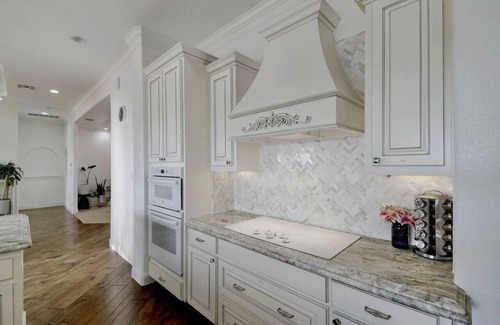 Brushy Bend Park House | 2 Luxury Homes | Group Retreats | Games | Fire Pit