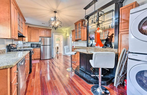 Central Carrollton Association House | 2 Mi to Audubon Park: Glam NOLA Gem
