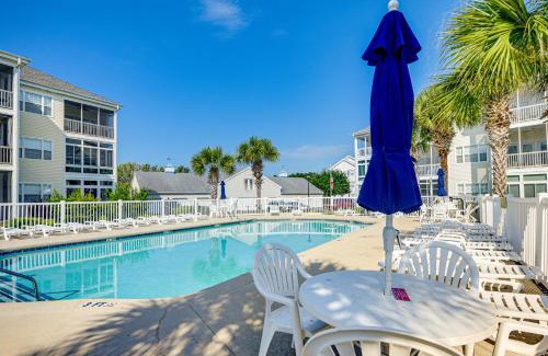 North Myrtle Beach Apartment | 2 Mi to Beach Grand Strand Condo with Pool Access!