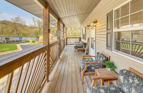 Branson House | 2 Mi to Branson Landing Quiet Home with Lake View
