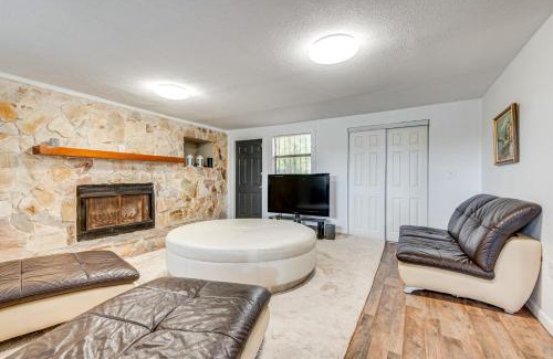 Cocoa House | 2 Mi to Cocoa Riverfront Park Home with Patio!