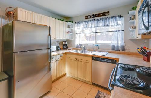 Fairbanks Apartment | 2 Mi to Dtwn Cozy Getaway in Fairbanks!