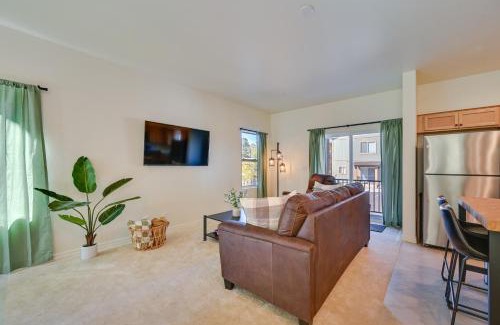 Flagstaff House | 2 Mi to Dtwn Flagstaff Home with Balcony!