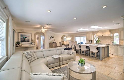Hunt Club House | 2 Mi to Dtwn Luxury Getaway in Palm Beach Gardens