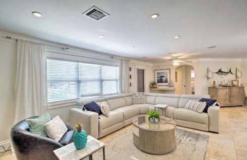 Hunt Club House | 2 Mi to Dtwn Luxury Getaway in Palm Beach Gardens