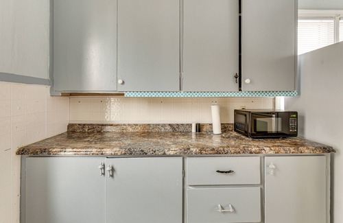 Salina House | 2 Mi to Dtwn: Salina Home w/Deck & Yard