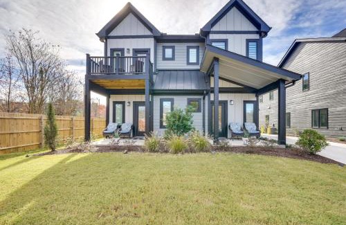 Durham House | 2 Mi to Duke and 3 Mi to Downtown Durham Townhome
