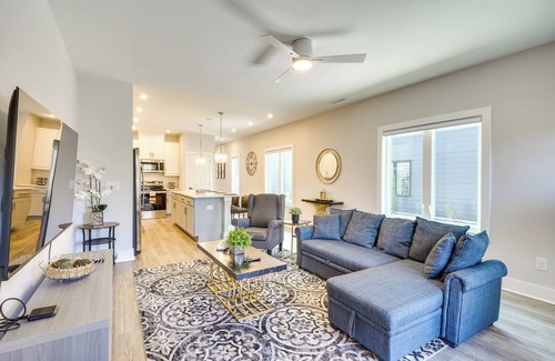 Durham House | 2 Mi to Duke University: Townhome in Durham!