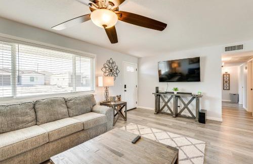 Lake Havasu City House | 2 Mi to Lake Havasu Home with Patio!