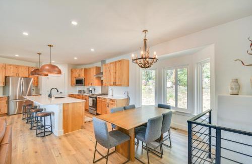 Twin Lakes House | 2 Mi to Lake Stunning Twin Lakes Home with Deck