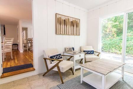 Dennis House | 2 Mi to Mayflower Beach Fire pit & AC