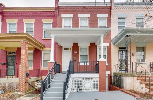 Bloomingdale House | 2 Mi to National Mall DC Townhome